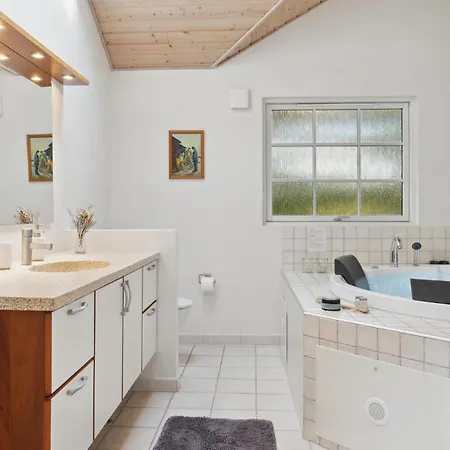 Cozy In Idestrup With Sauna *